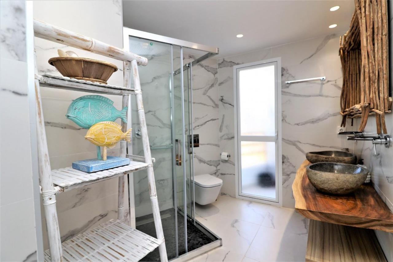 Luxurious 2-Bedroom Apt With Stunning Views, 1St Line On Levante Beach, Benidorm Exteriér fotografie
