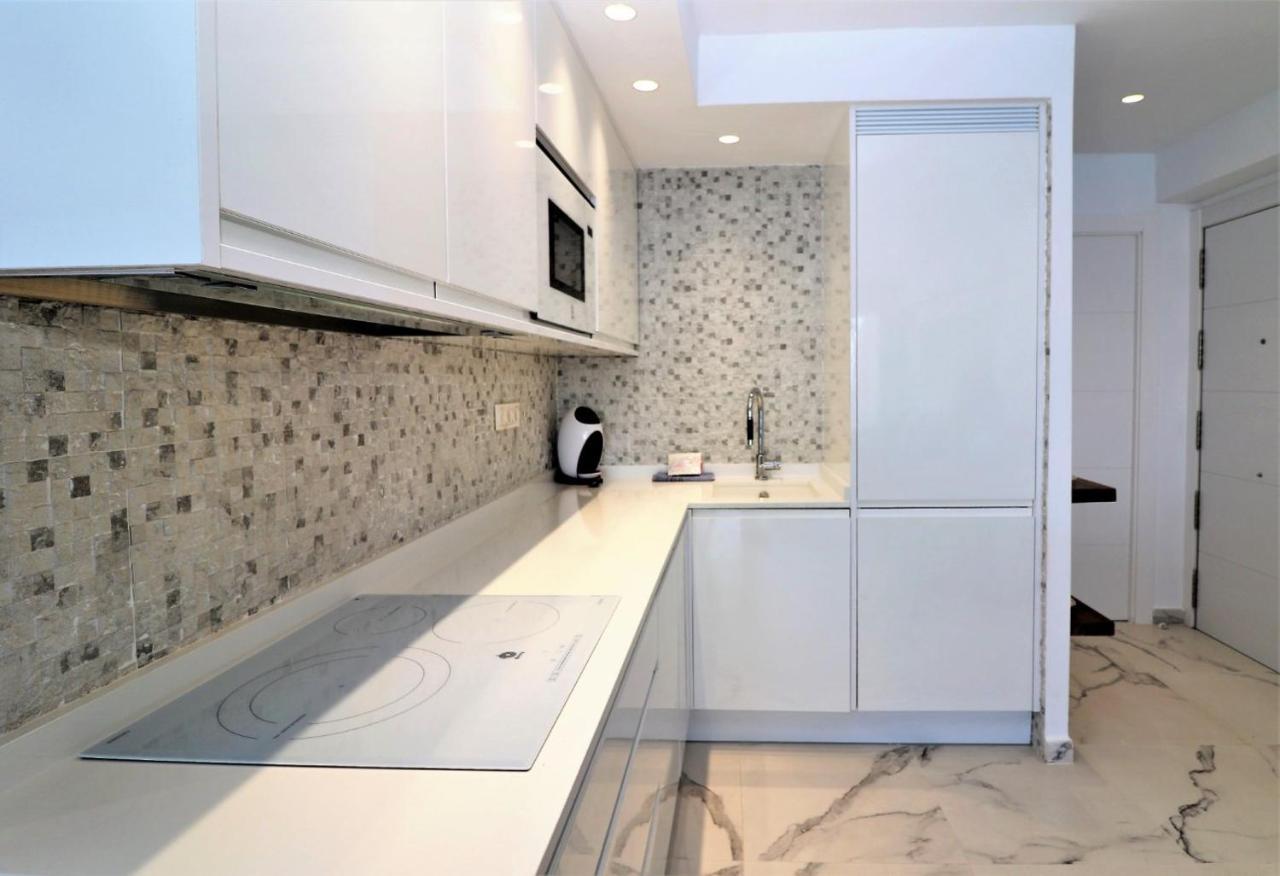 Luxurious 2-Bedroom Apt With Stunning Views, 1St Line On Levante Beach, Benidorm Exteriér fotografie