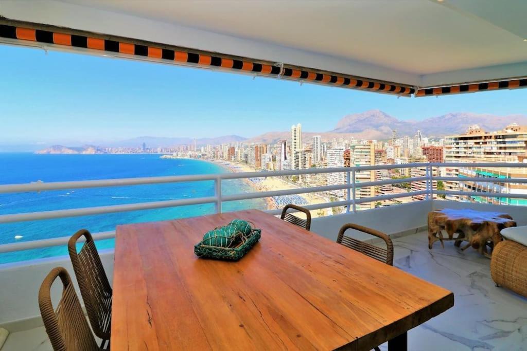 Luxurious 2-Bedroom Apt With Stunning Views, 1St Line On Levante Beach, Benidorm Exteriér fotografie